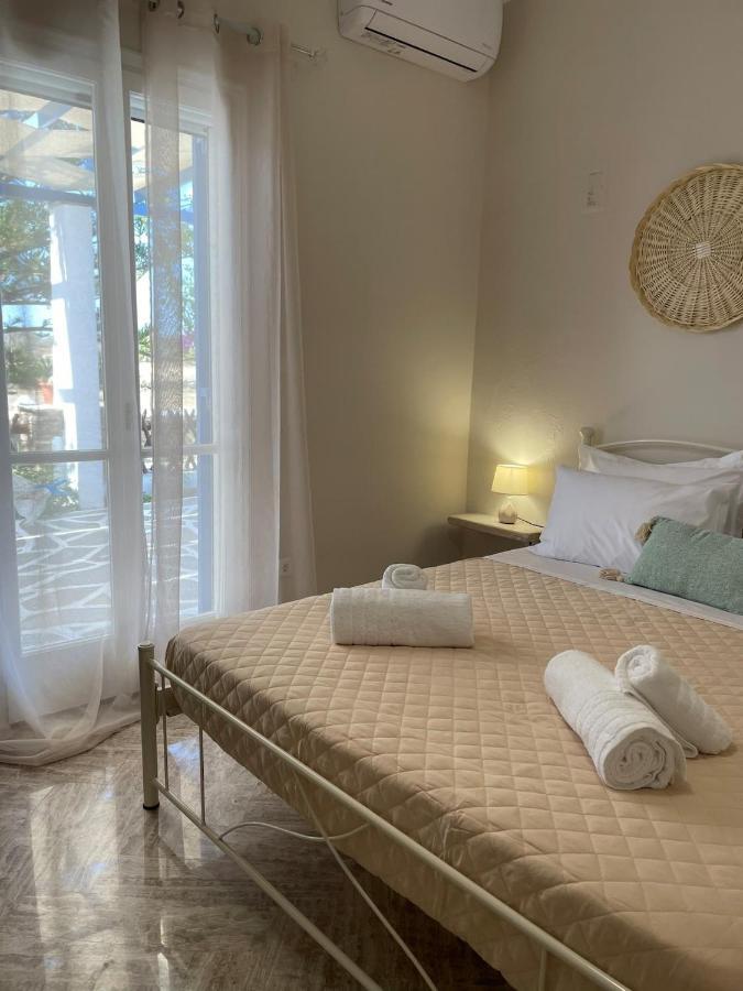 Θἔρως Apartment Tinos Bagian luar foto