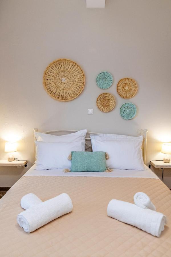 Θἔρως Apartment Tinos Bagian luar foto