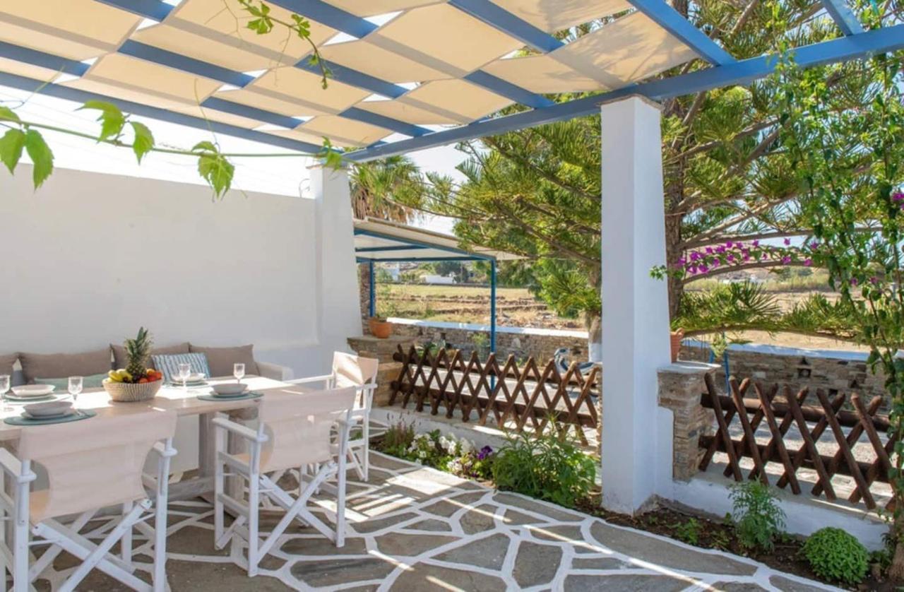 Θἔρως Apartment Tinos Bagian luar foto