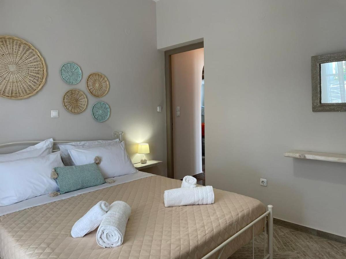Θἔρως Apartment Tinos Bagian luar foto