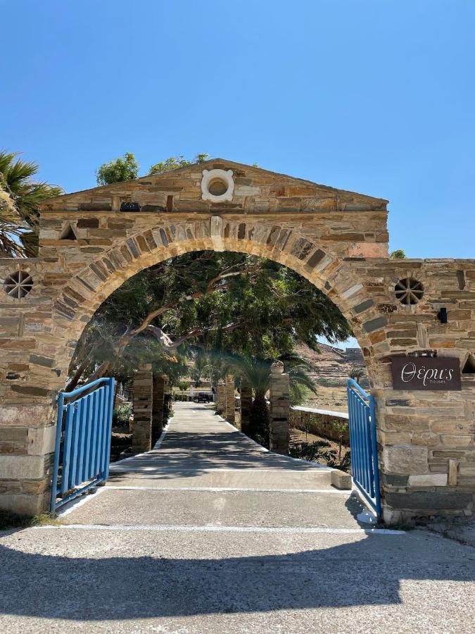 Θἔρως Apartment Tinos Bagian luar foto