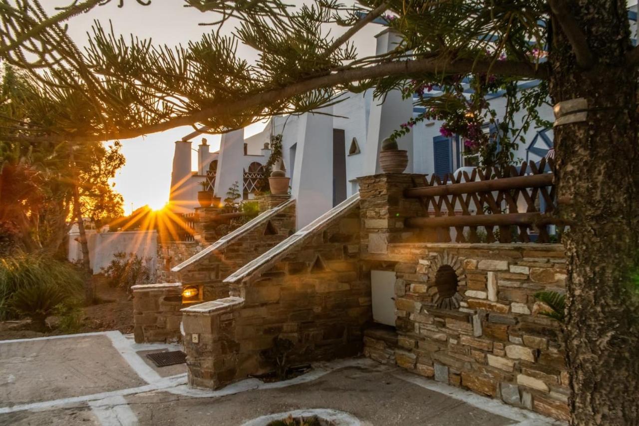 Θἔρως Apartment Tinos Bagian luar foto