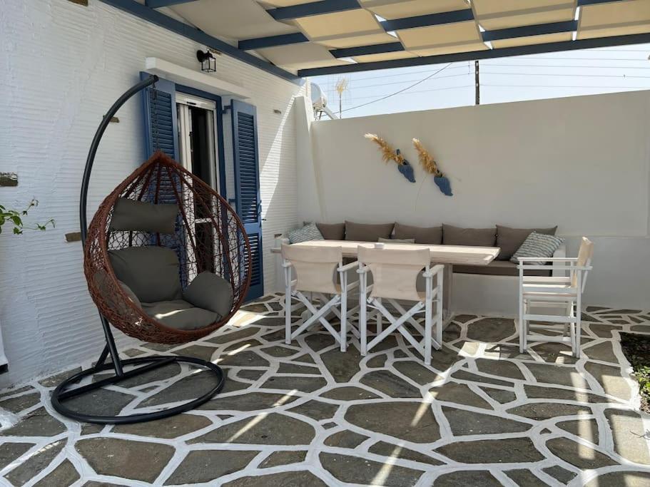 Θἔρως Apartment Tinos Bagian luar foto